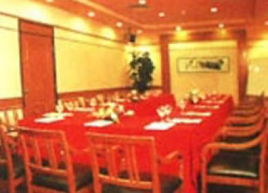 ווהאן Jianghan Business Hotel Citycenter מראה חיצוני תמונה