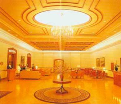 ווהאן Jianghan Business Hotel Citycenter מראה חיצוני תמונה